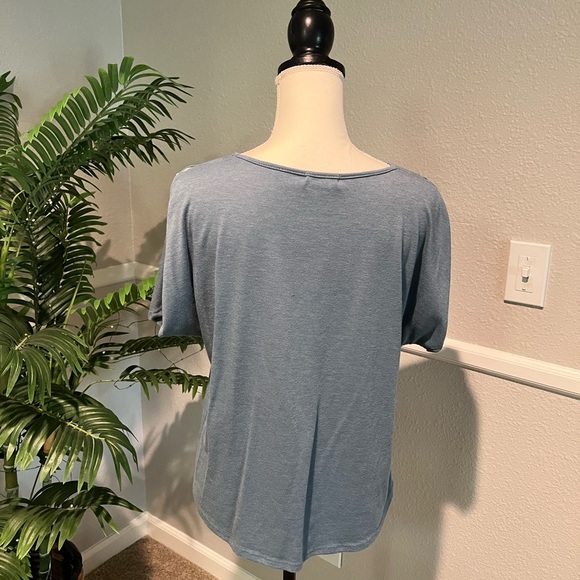 Colette Cold Shoulder Blouse - Picture 4 of 4